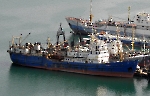 Рыболовное морозильное судно Обь