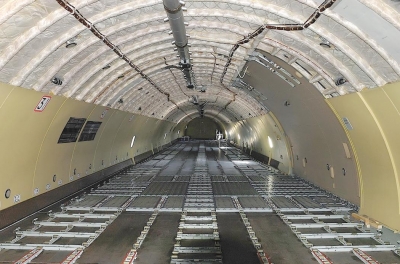 Грузовой салон Ил-96