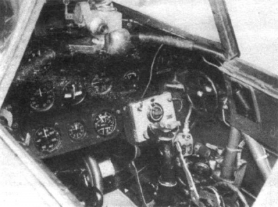 Кабина пилота Як-9