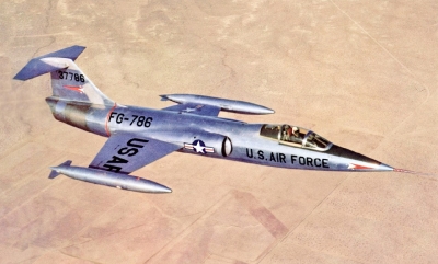 Первый из двух прототипов XF-104 Starfighter