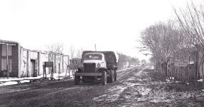 Колонна Studebaker US6 где-то в персидском коридоре
