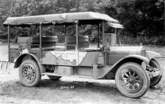 White Model TEB-O 12-passenger reconnaissance car
