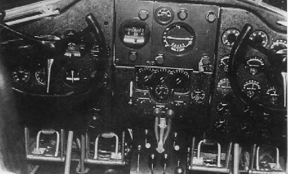 Кабина пилотов самолета ПС-35