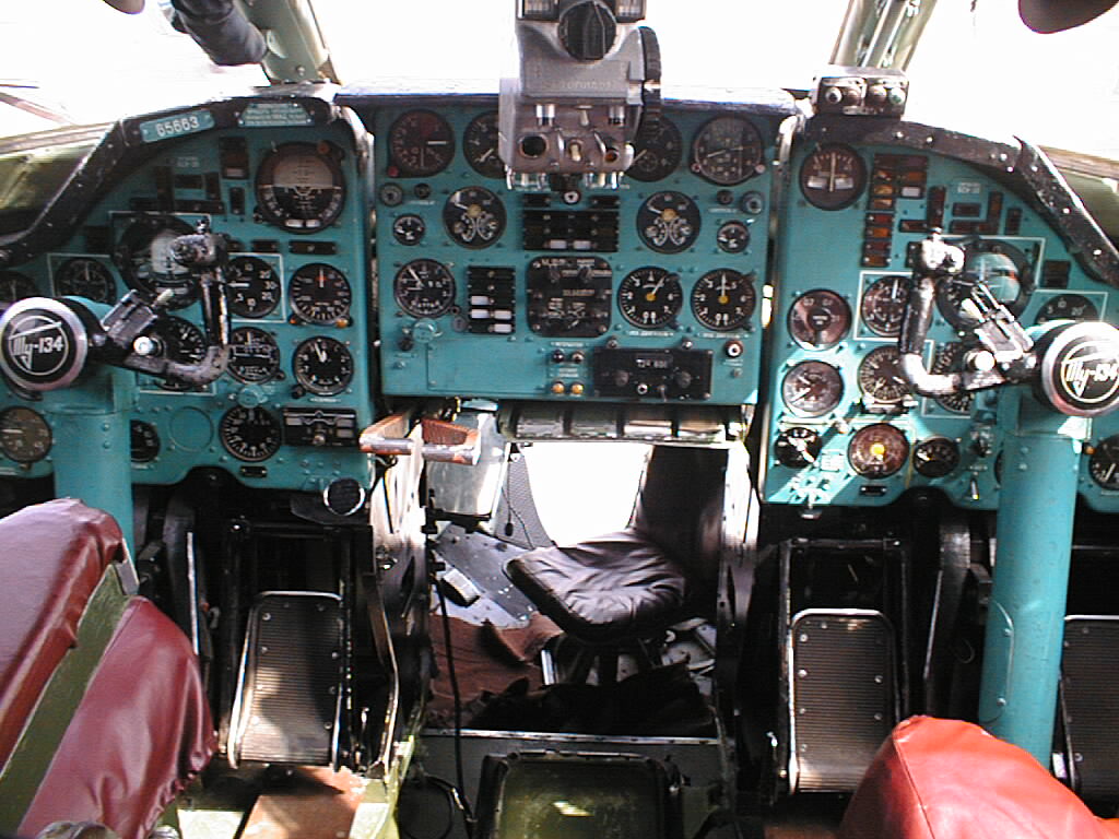 Кабина Ту-134А-3