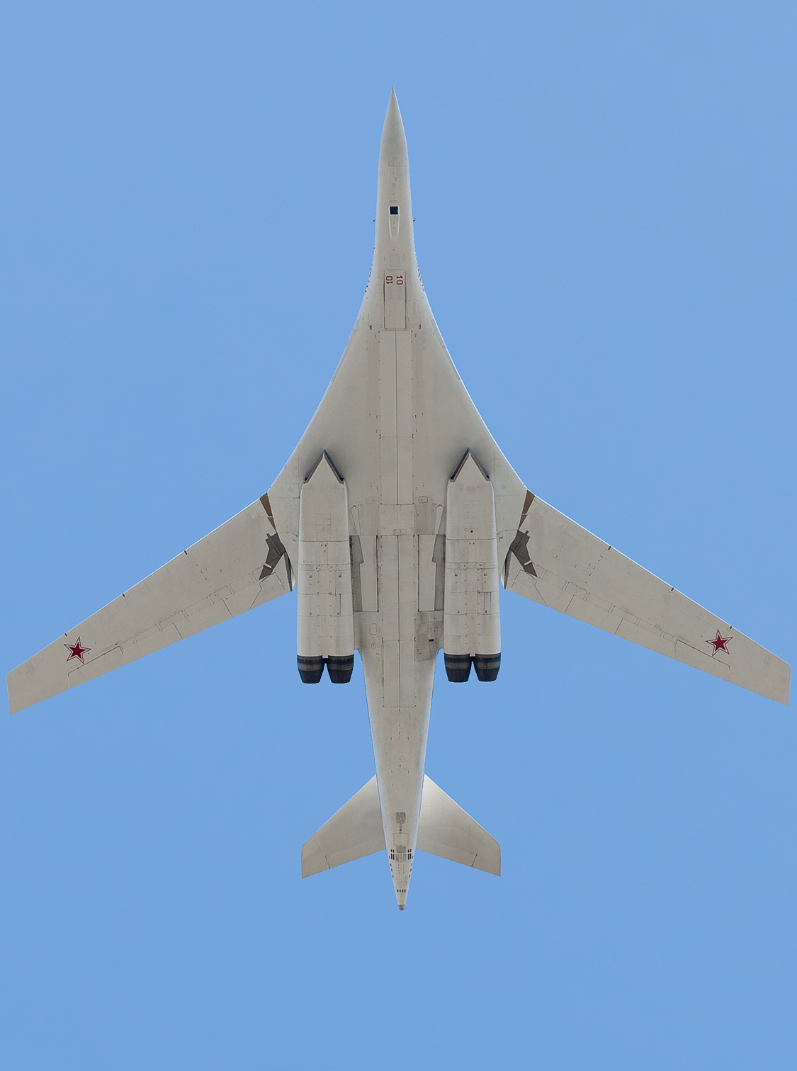 Стратегический бомбардировщик Ту-160