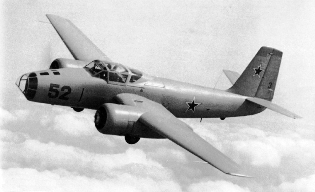 Як-200