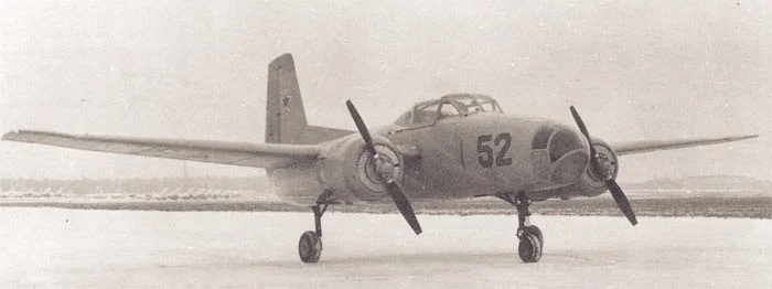 Як-200