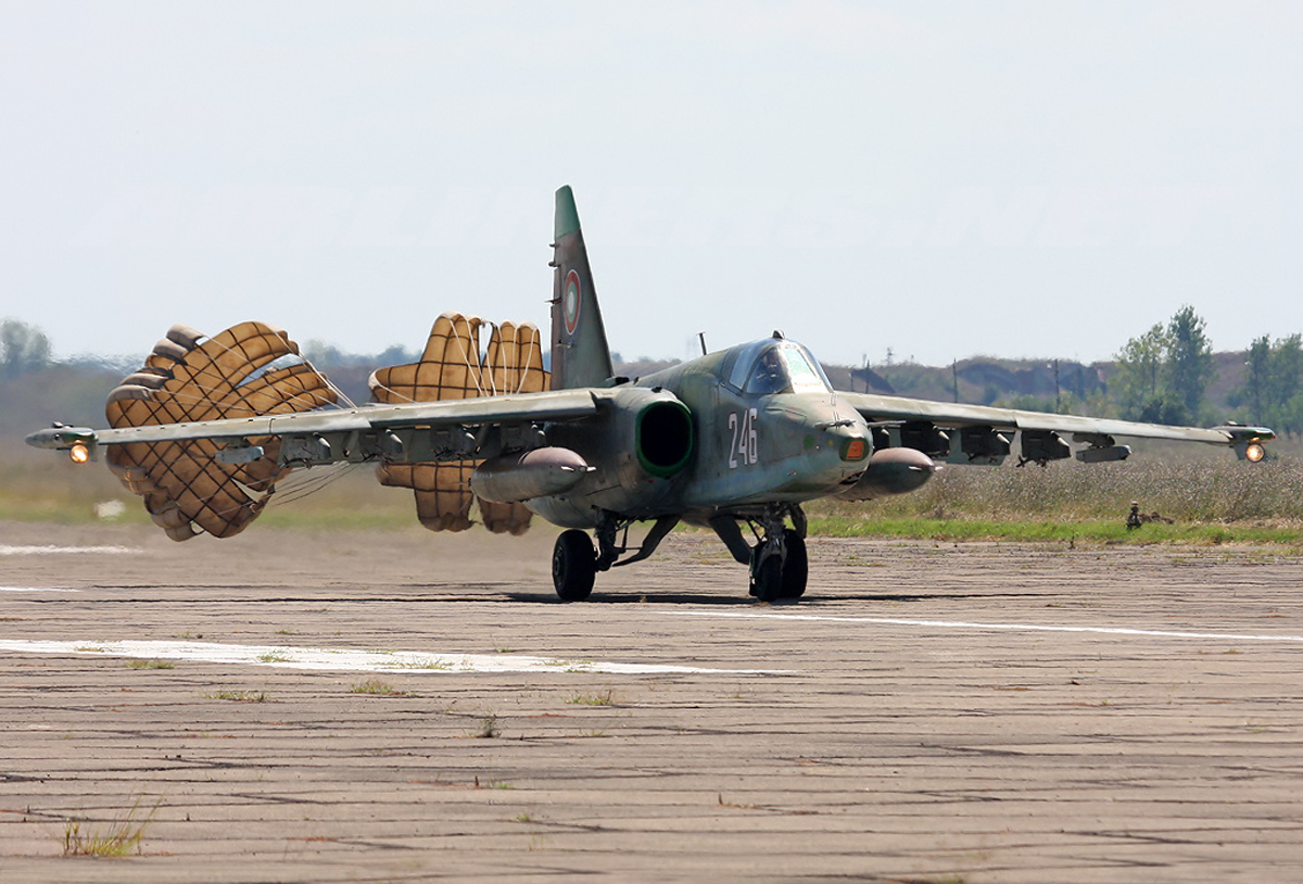 Су-25