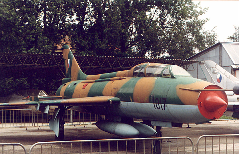 Су-7У