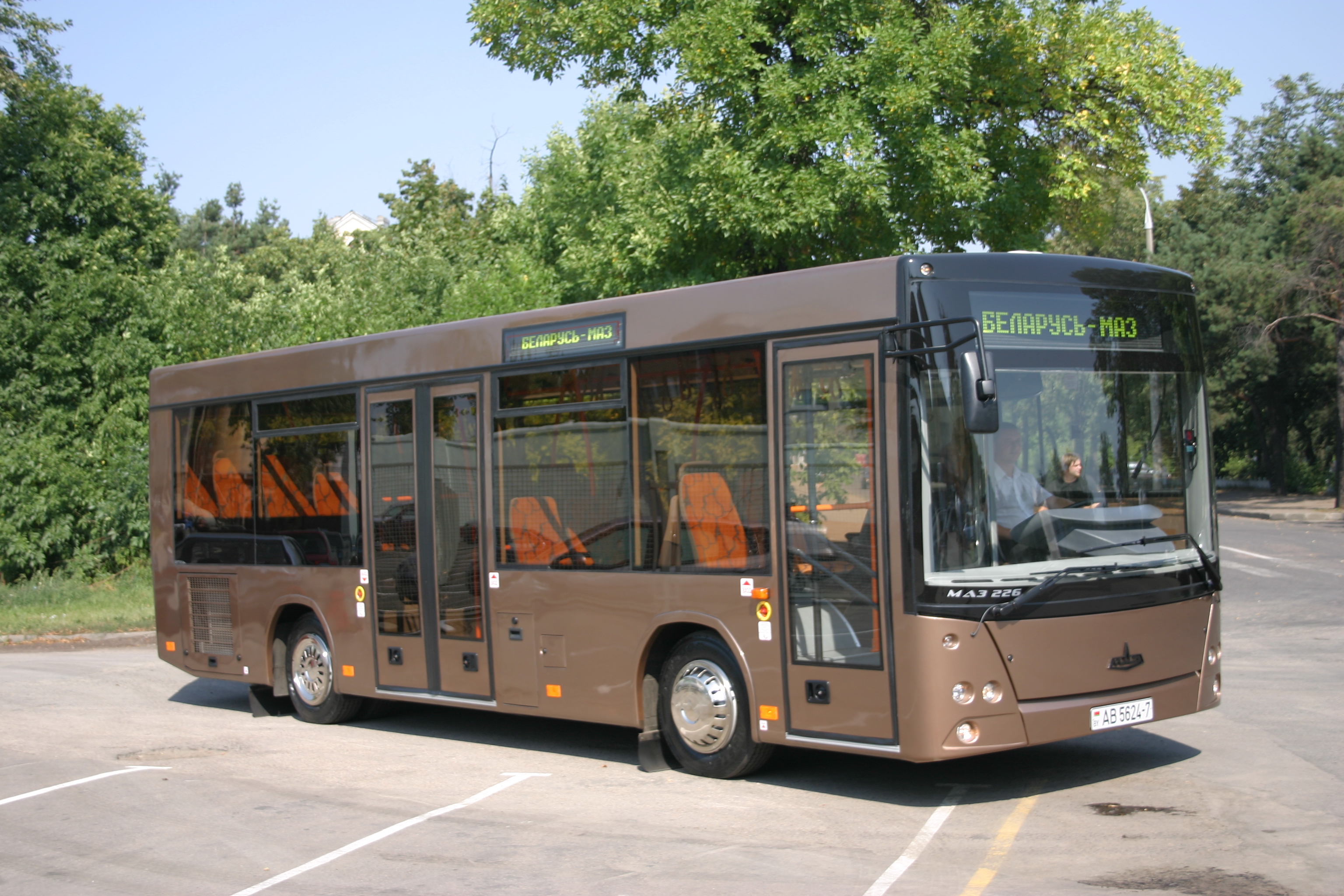 Автобус МАЗ-226
