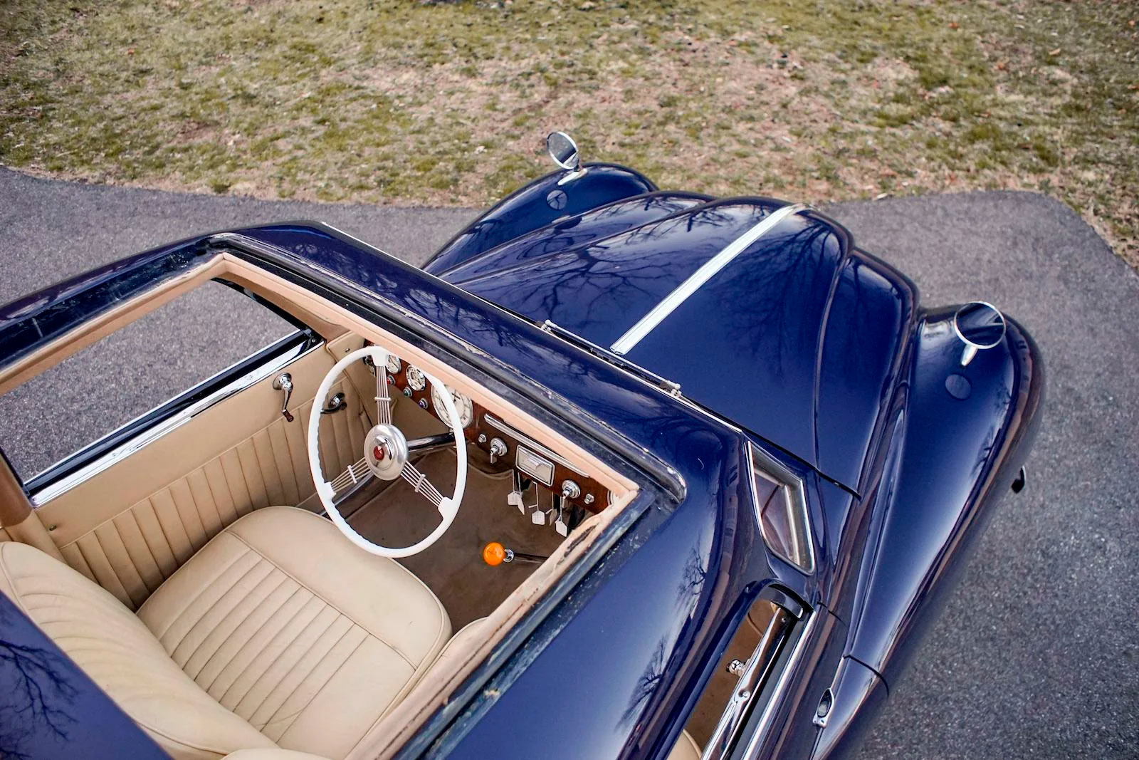 Tatra T87