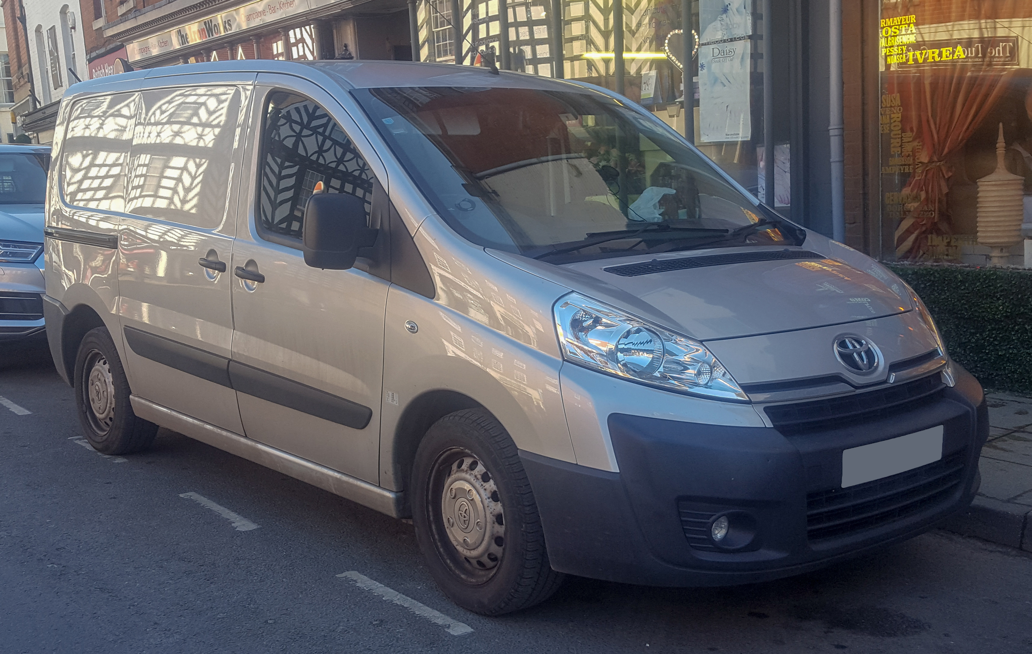 Toyota Proace (2013 г)