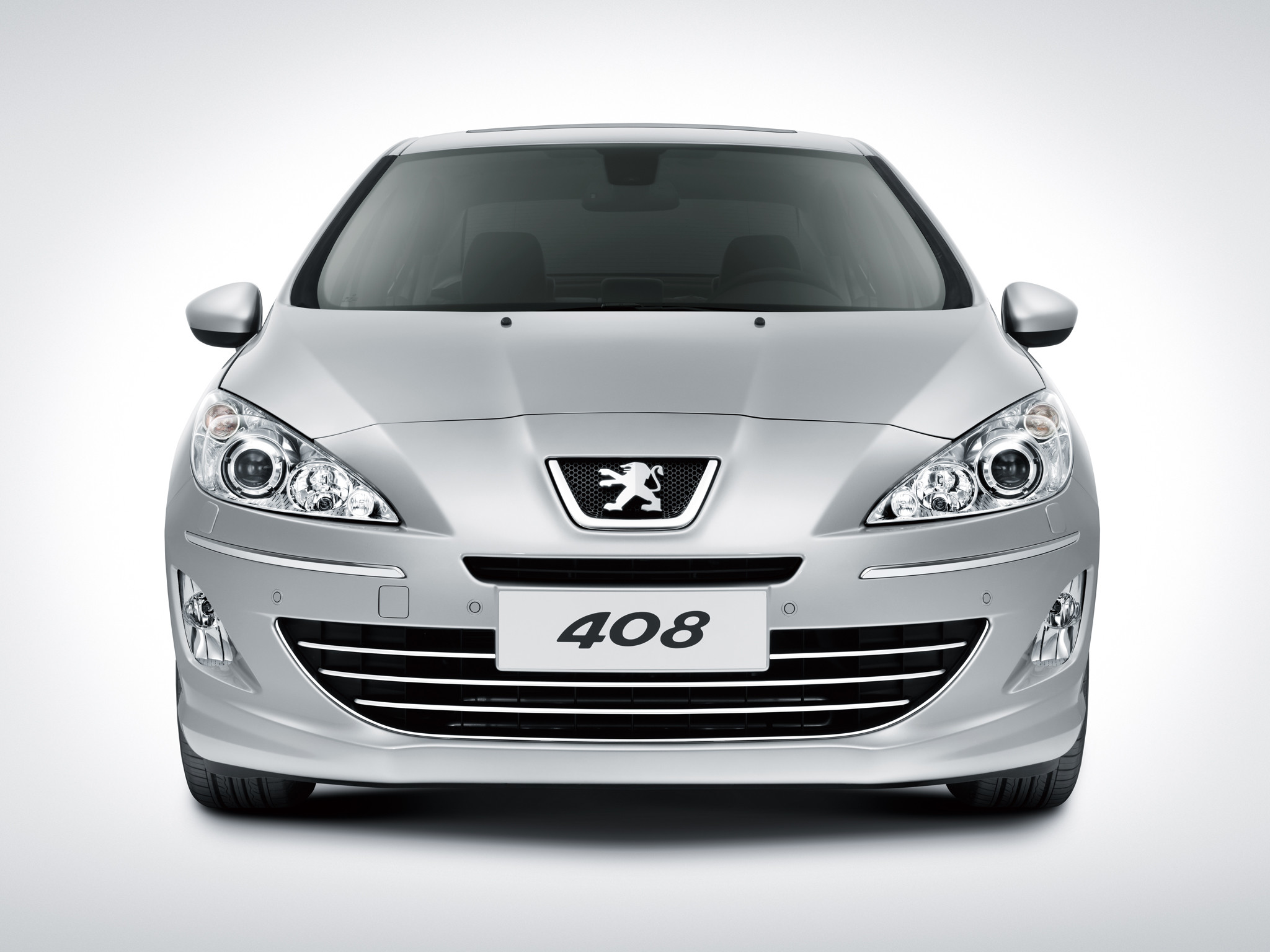 Peugeot 408 (2010 г)