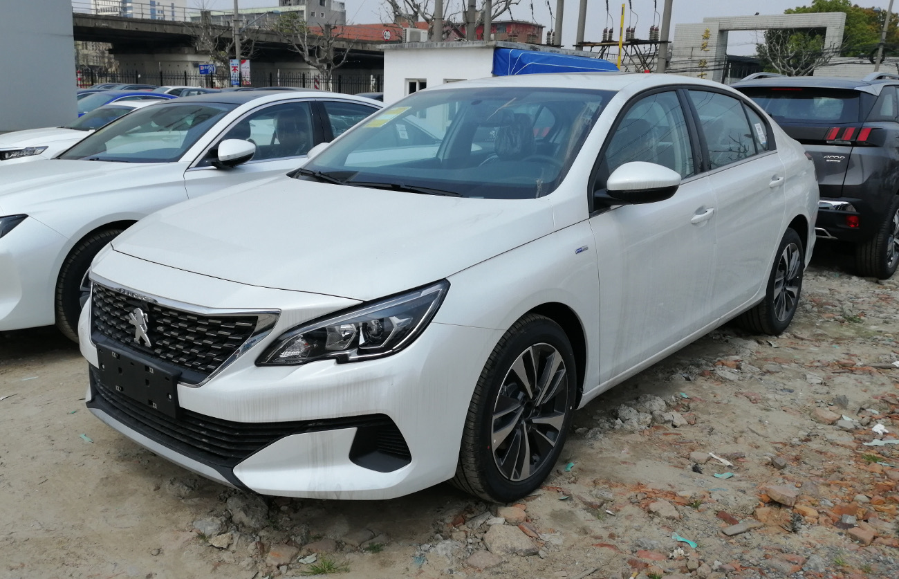 Peugeot 408 (2014 г)