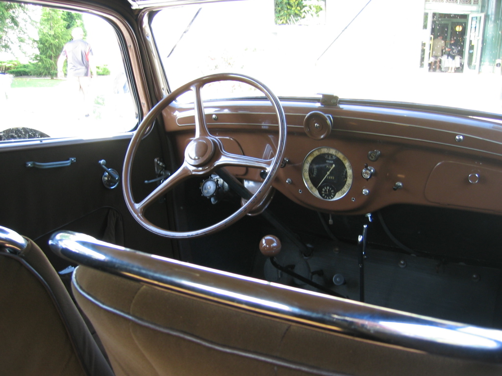 Кабина Peugeot 601