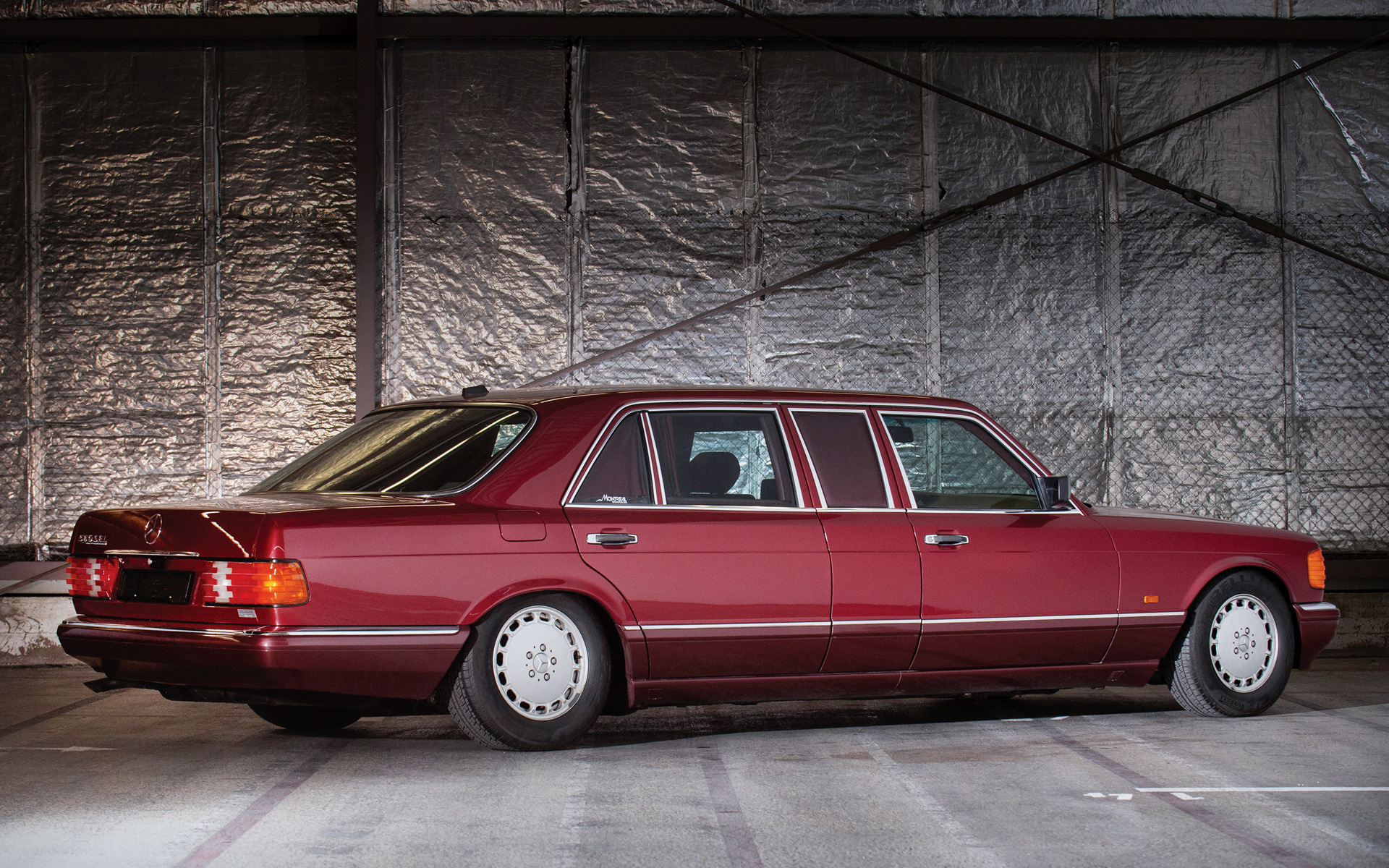 Mercedes-Benz v126