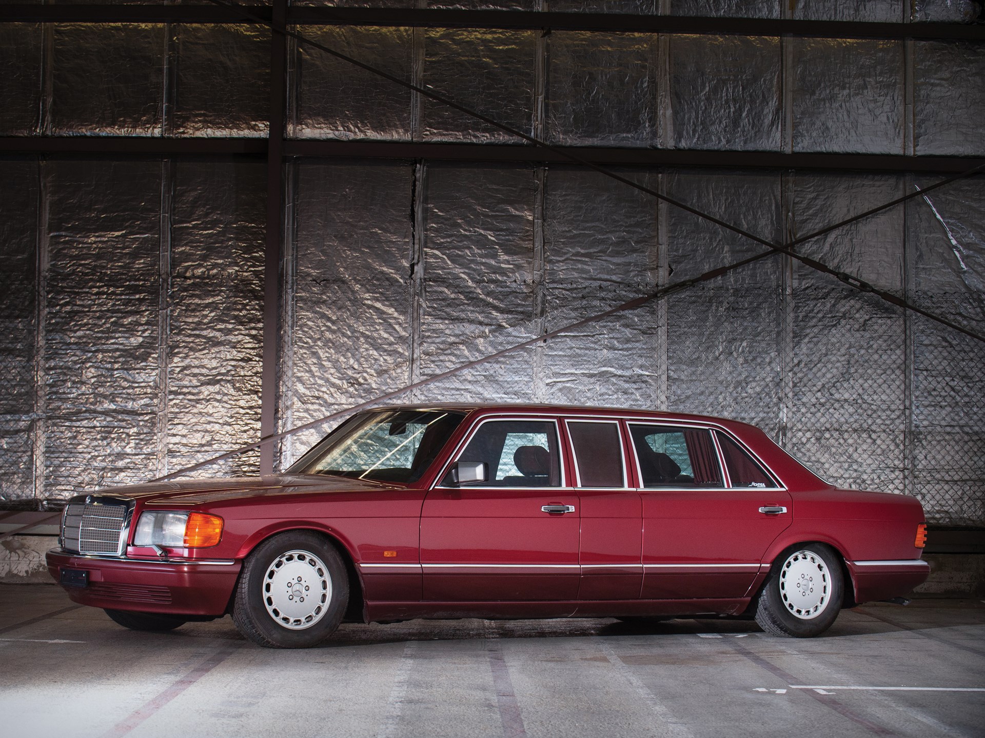 Mercedes-Benz v126