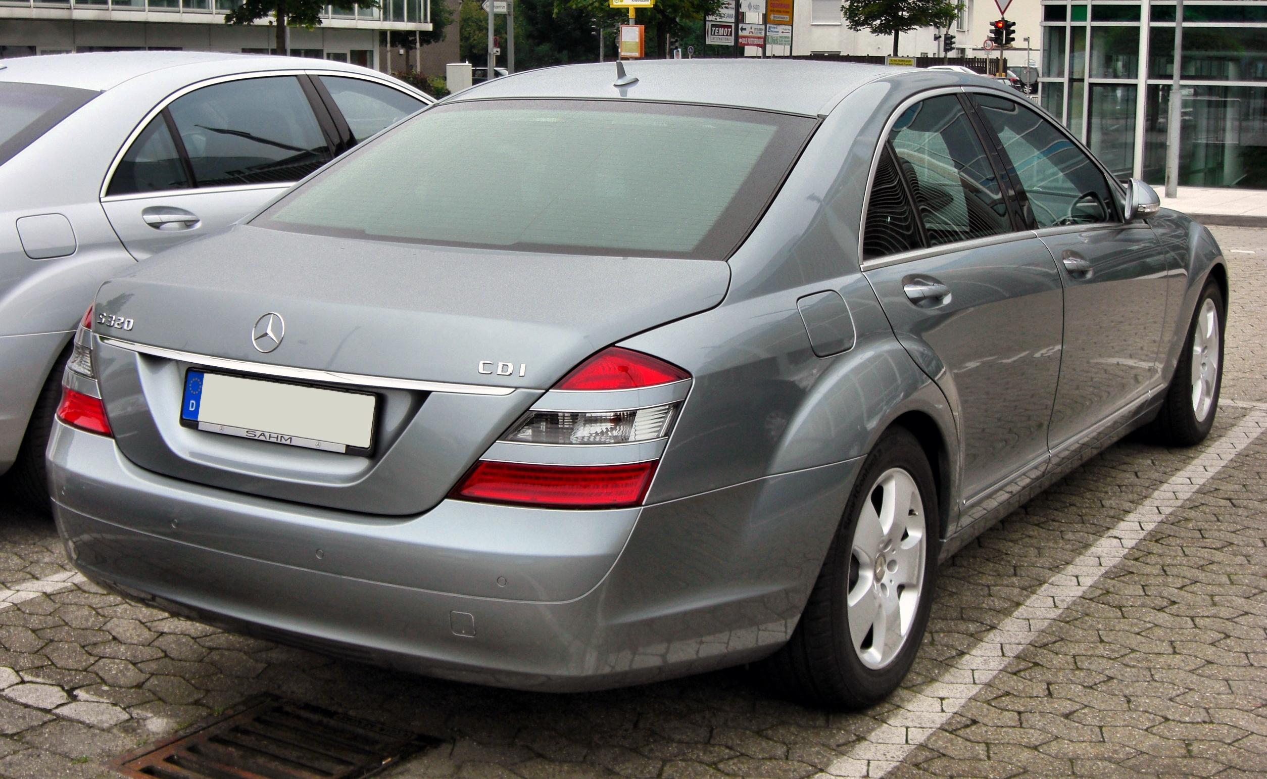 Mercedes-Benz w221