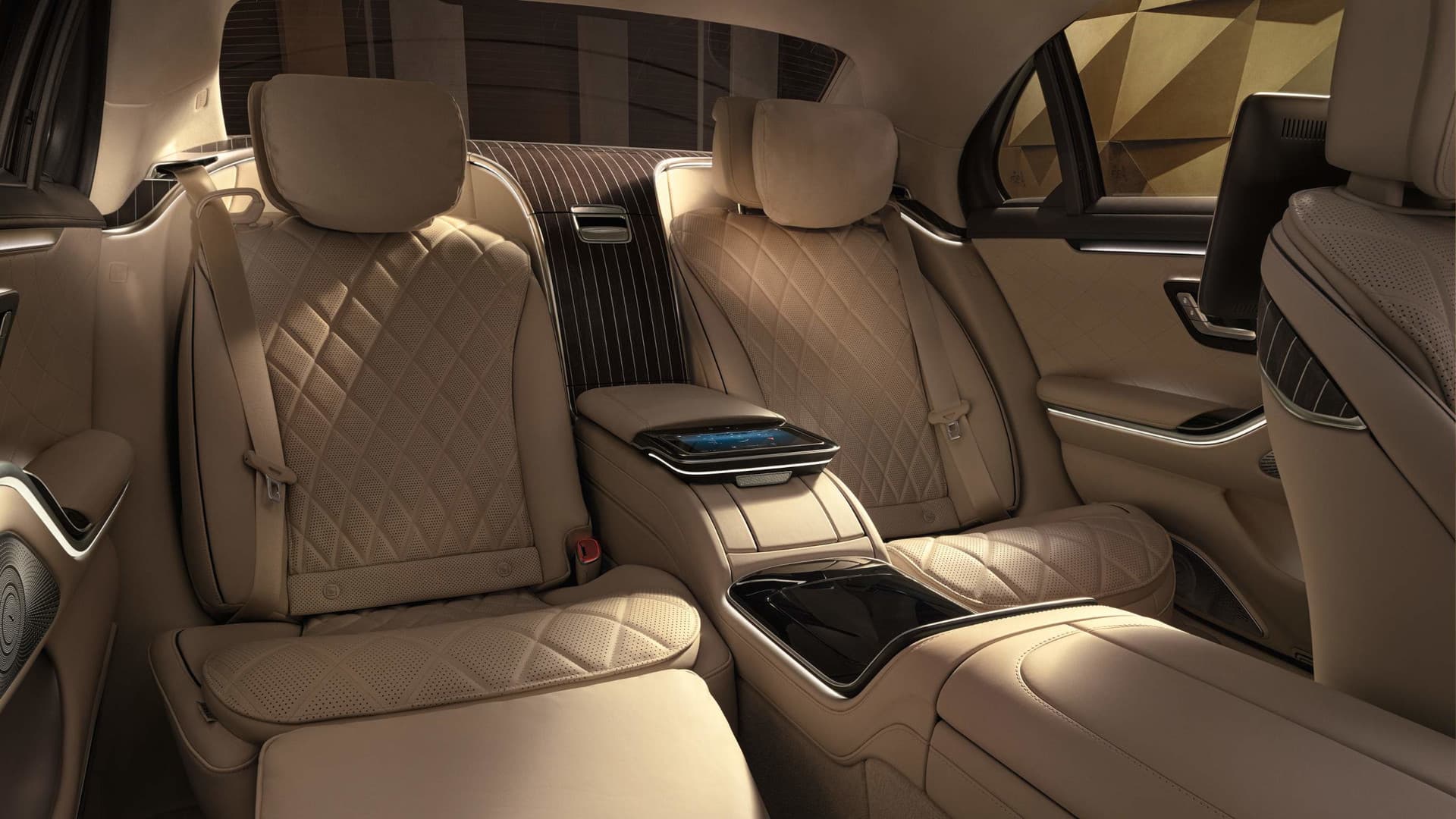 Салон Mercedes-Benz w223