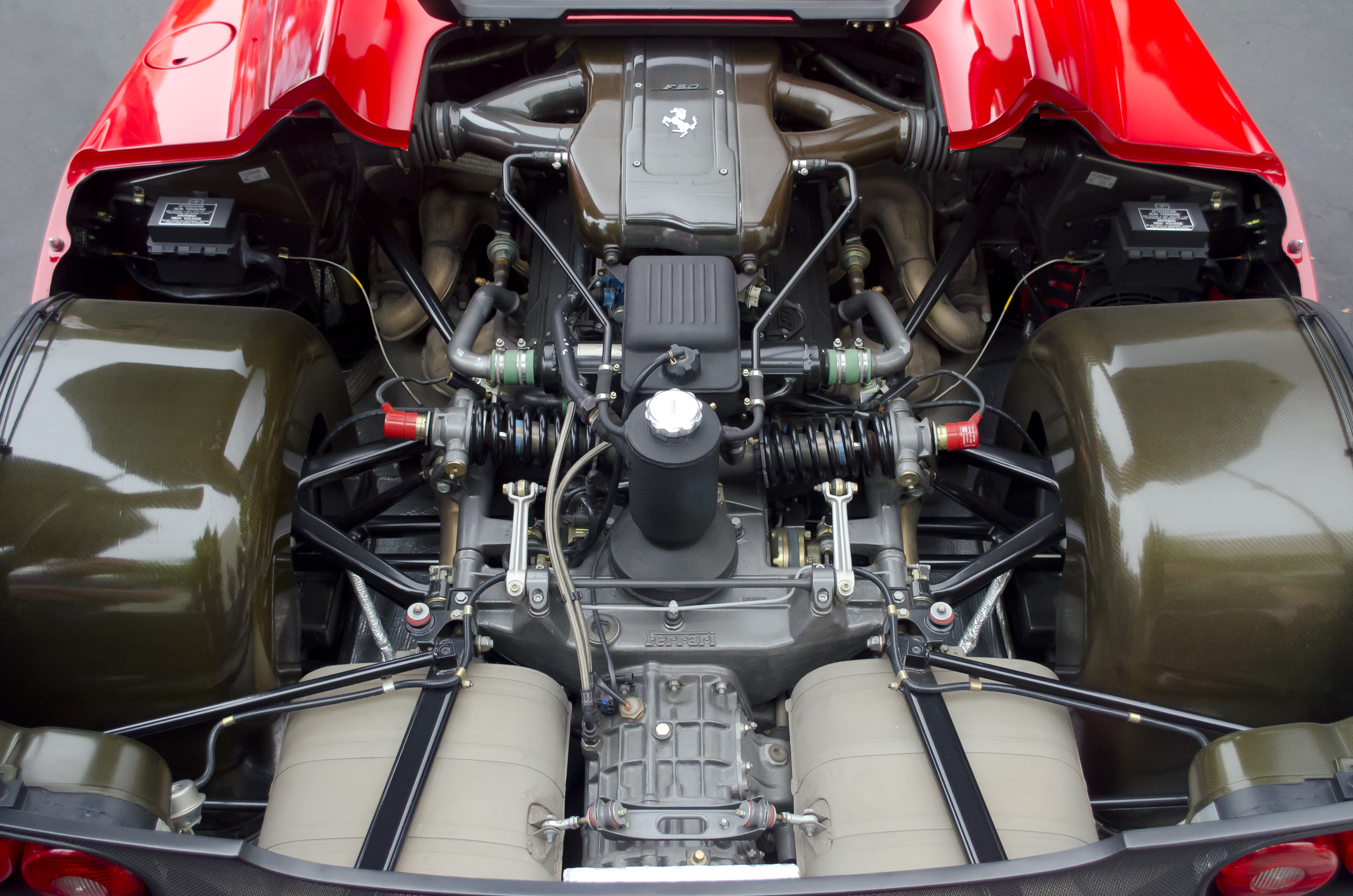 Двигатель Ferrari F50