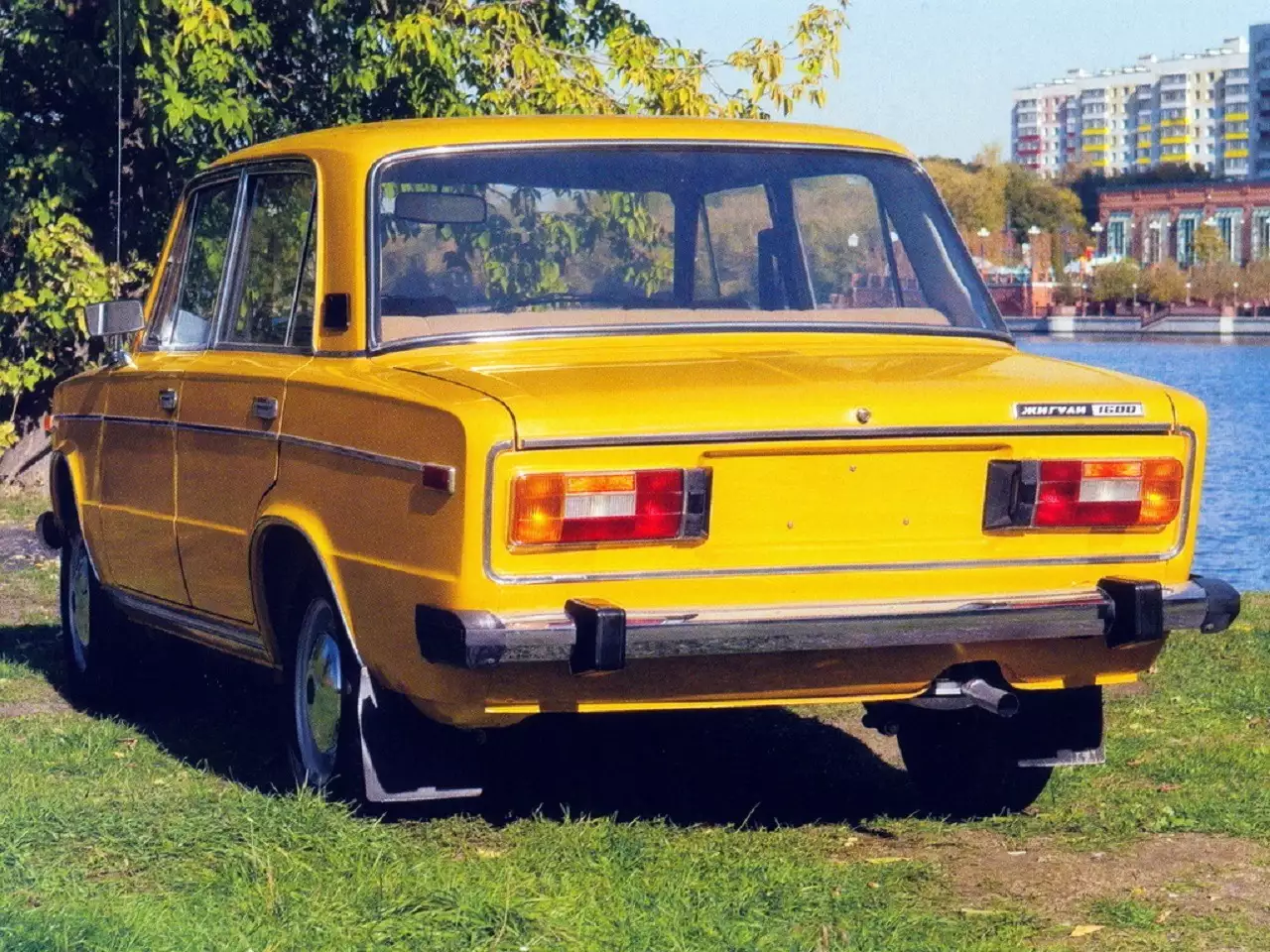 ВАЗ-2106