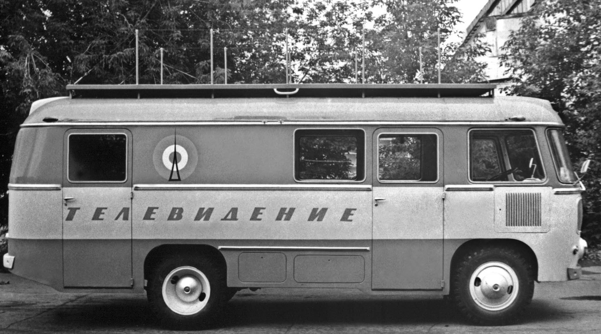 ПАЗ-3916