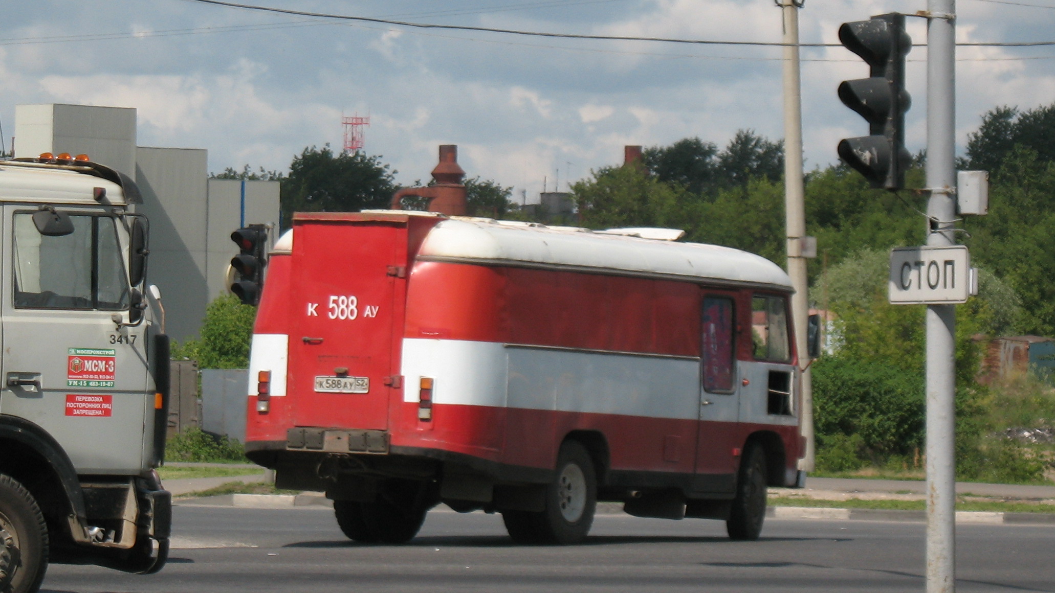 ПАЗ-37421