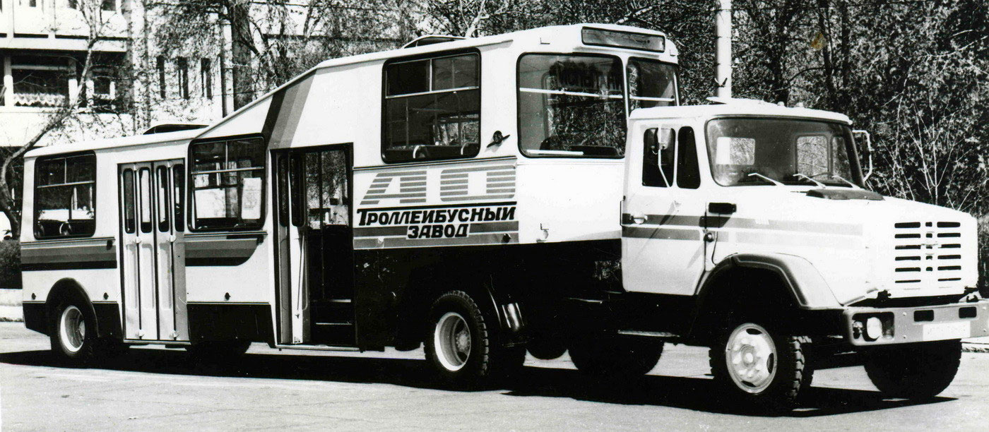 Автопоезд пассажирский перронный ТролЗа-6020