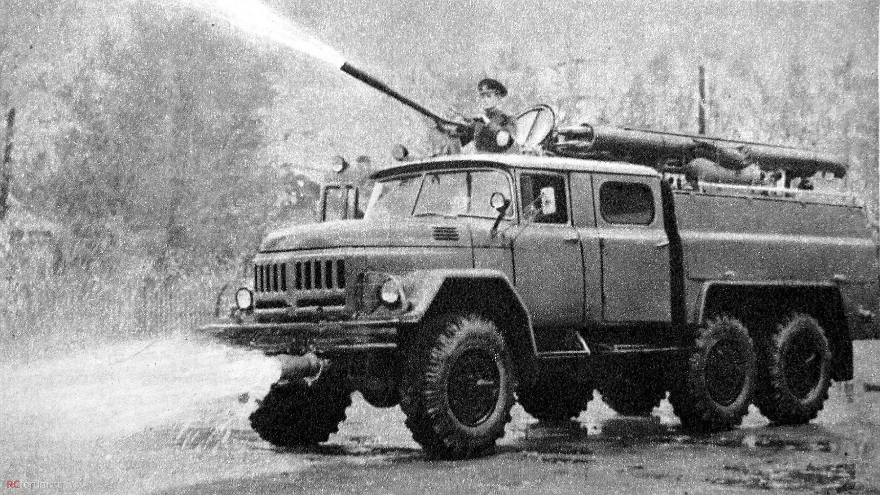 пожарный аэродромный автомобиль АА-40(131)-139