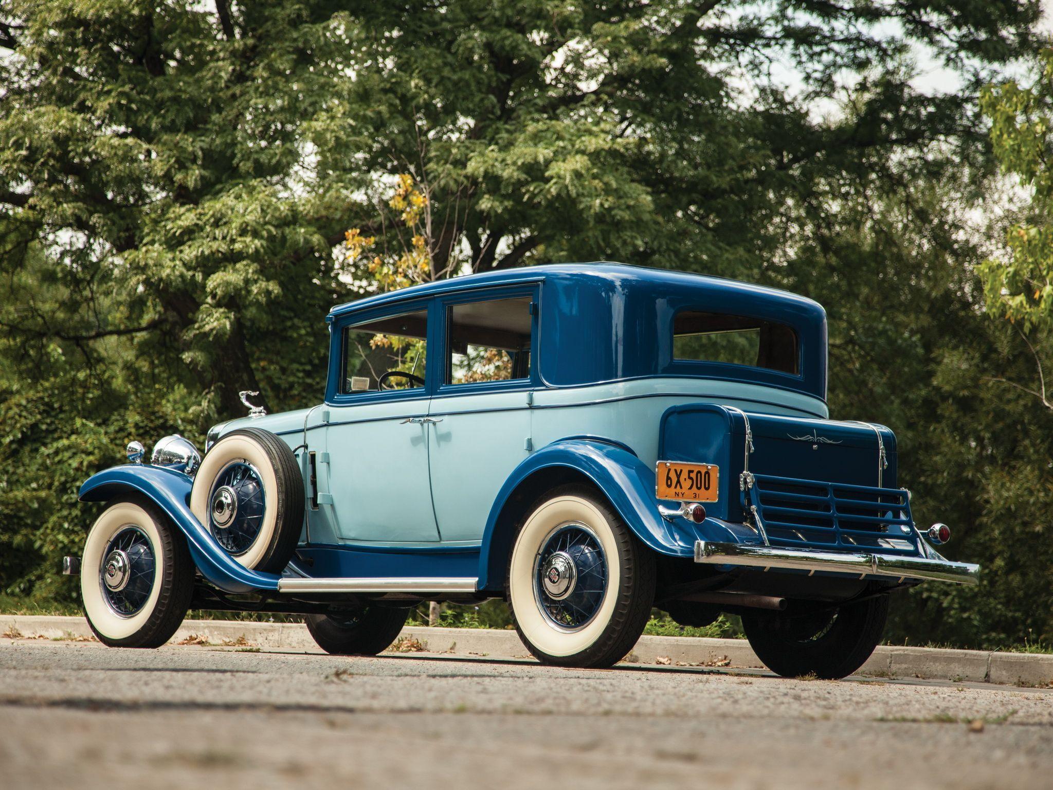 Cadillac Series 355-A V8 Town Sedan by Fisher