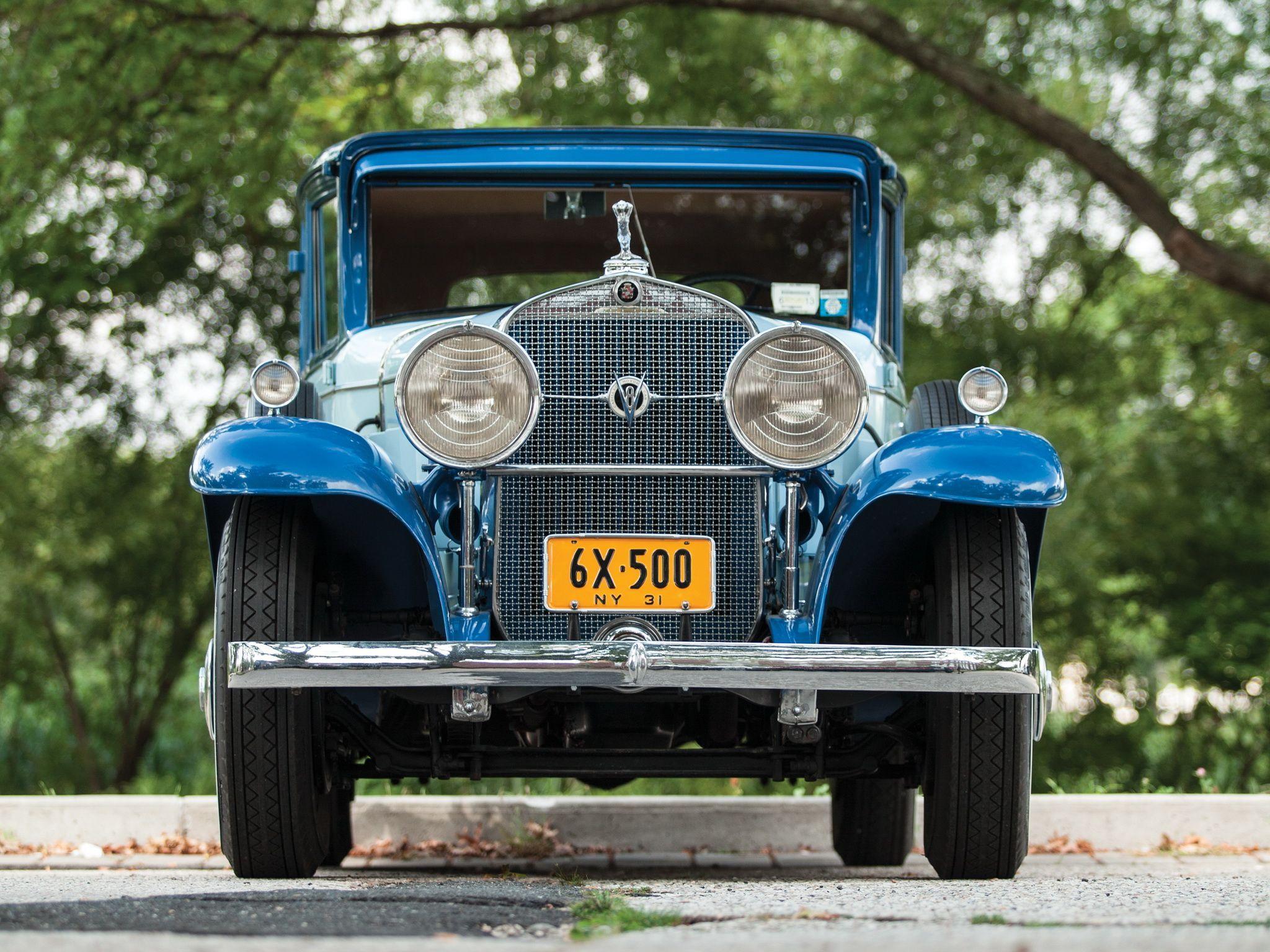 Cadillac Series 355-A V8 Town Sedan by Fisher