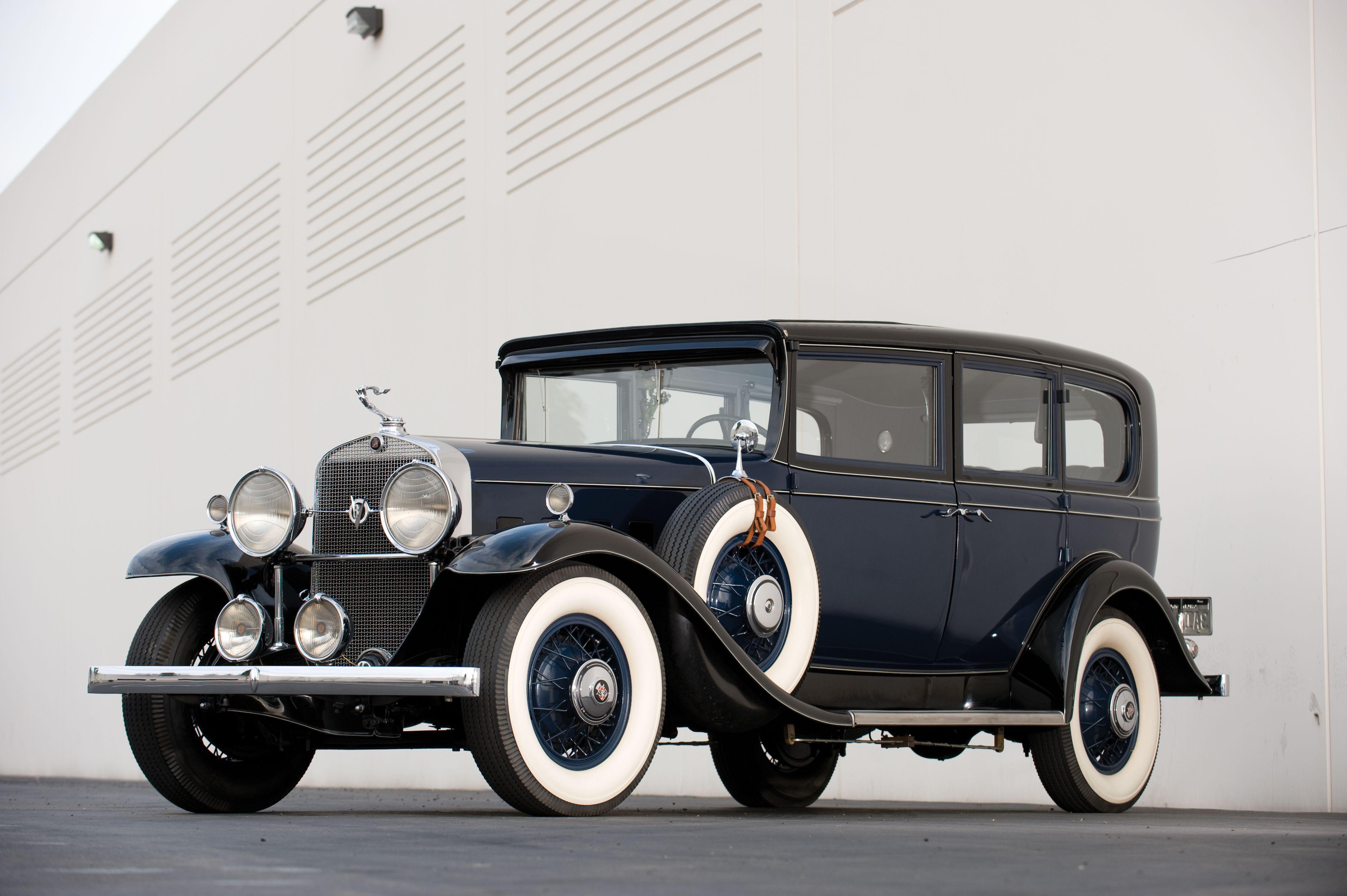 Cadillac Series 355A V8 Town Sedan