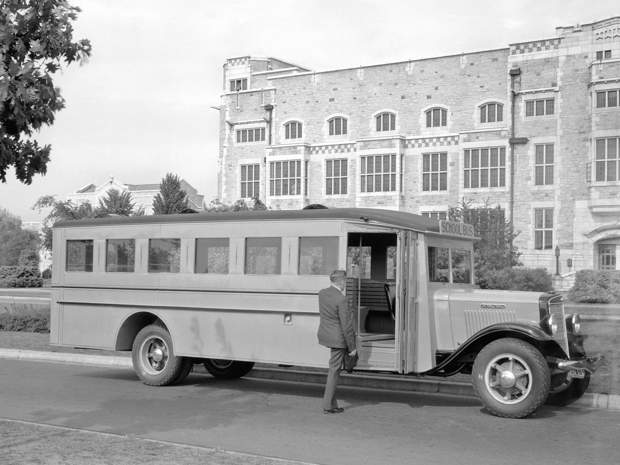 Автобус International C-30