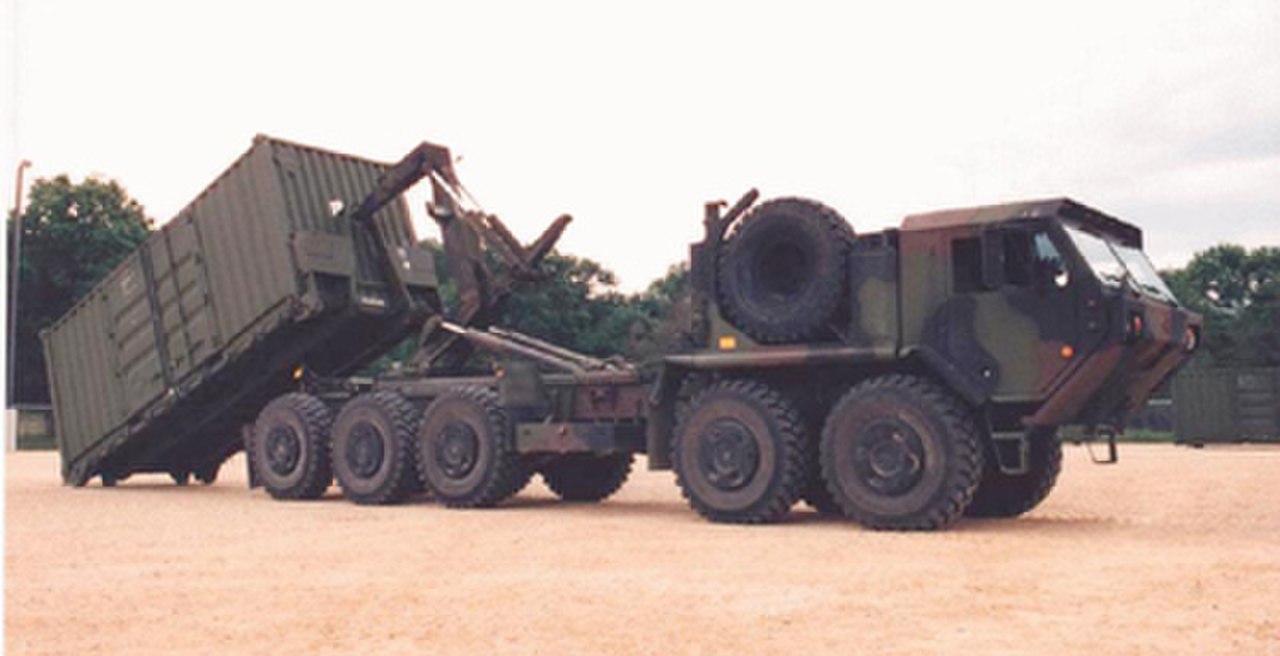 Oshkosh M1075A0 PLS