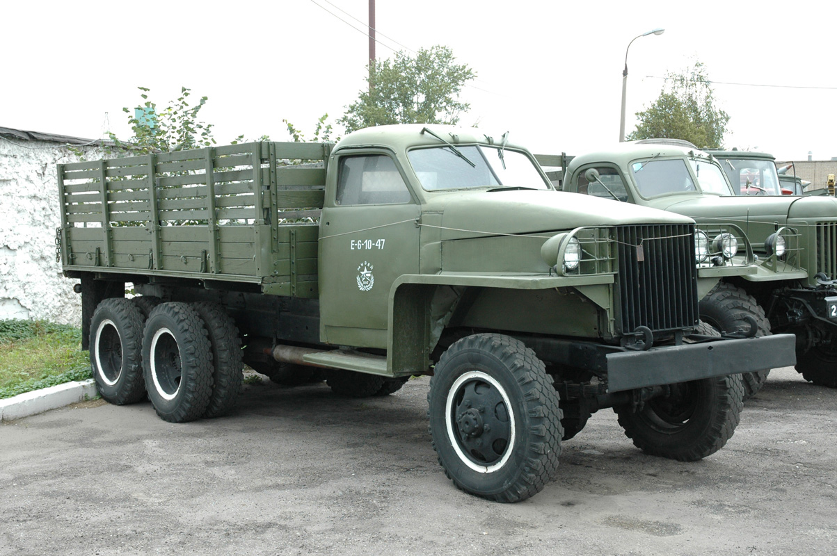 Studebaker US-6