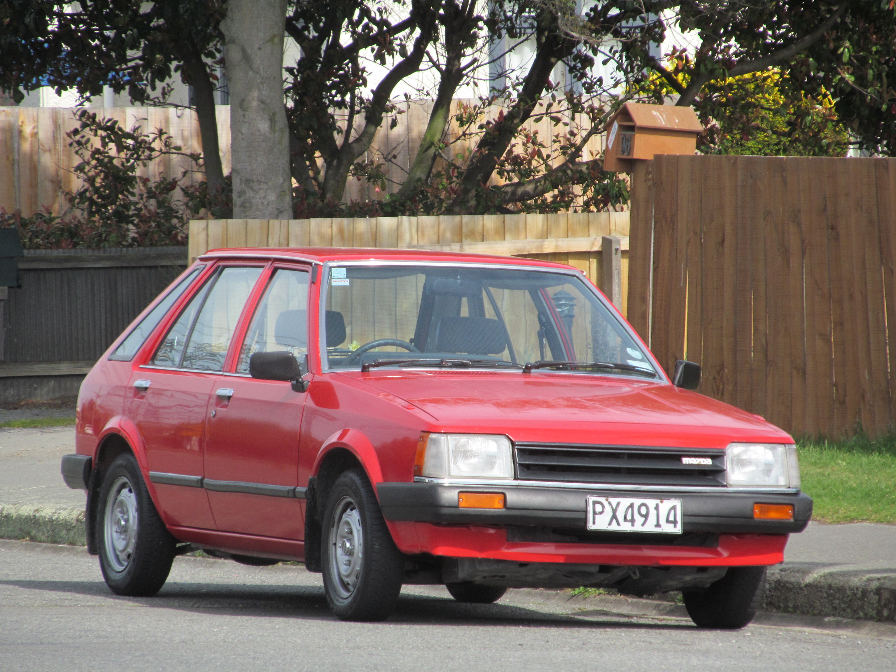 Mazda Familia BD