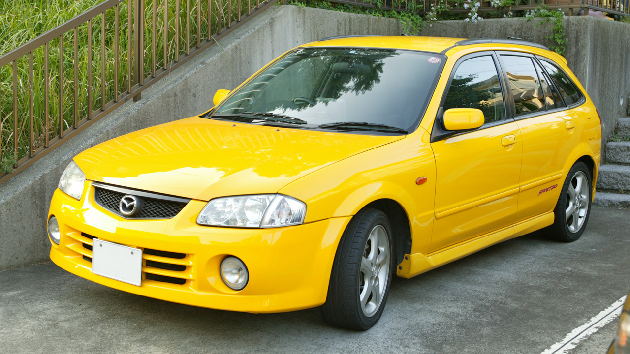 Mazda Familia BJ