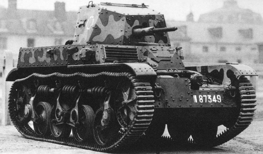 Танк AMR 35 ZT 1