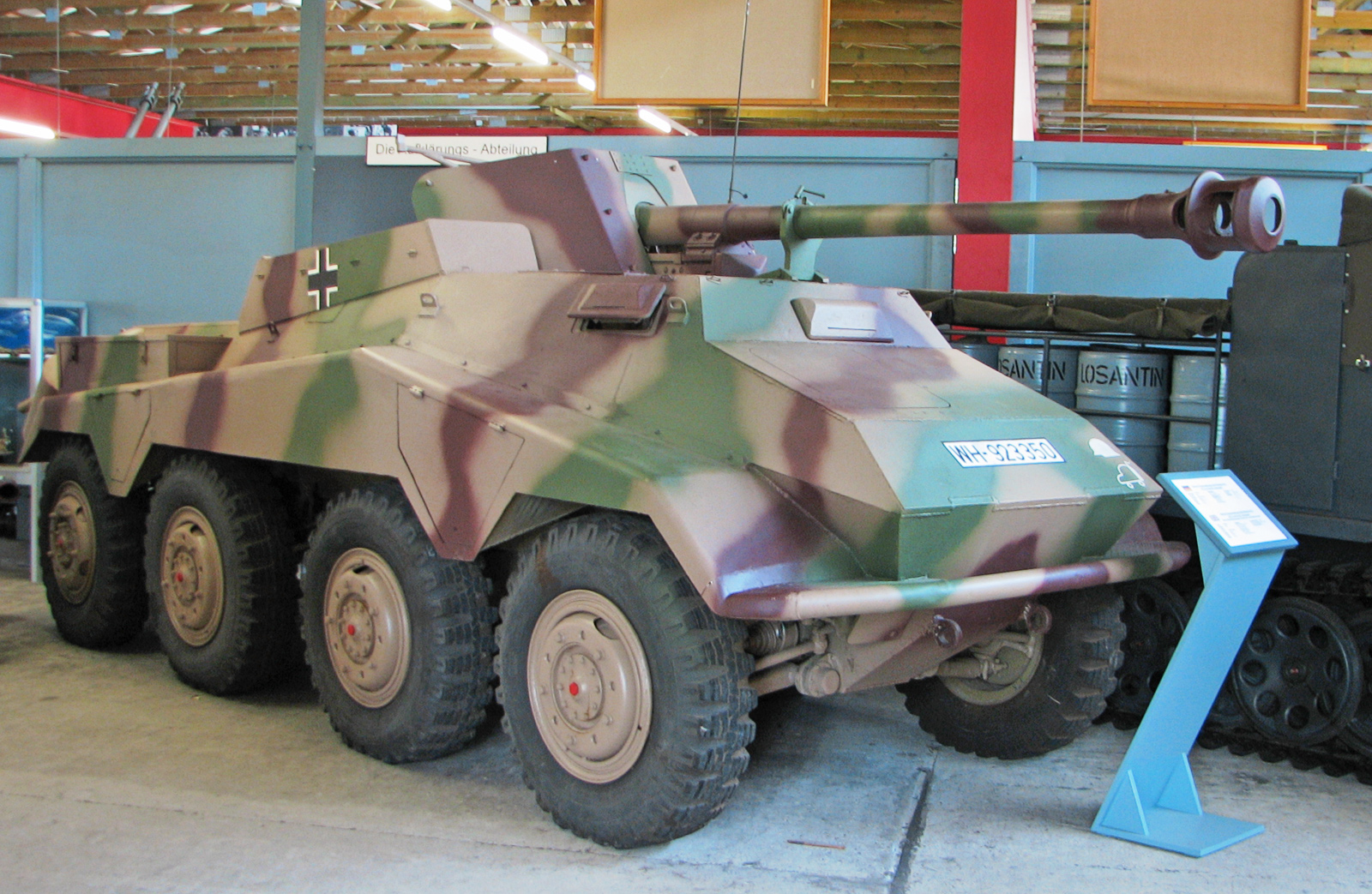 Тяжелый бронеавтомобиль Sd.Kfz. 234/4