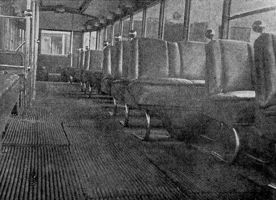 Салон трамвая ЛМ-36
