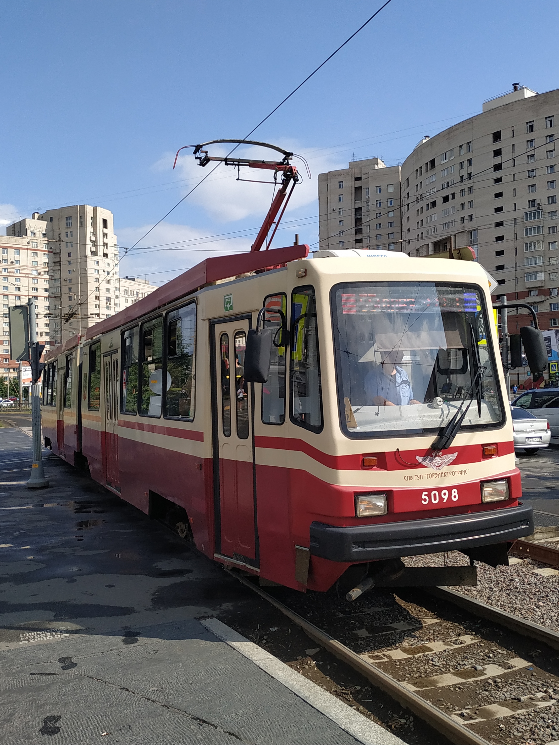 Трамвай ЛВС-86М2