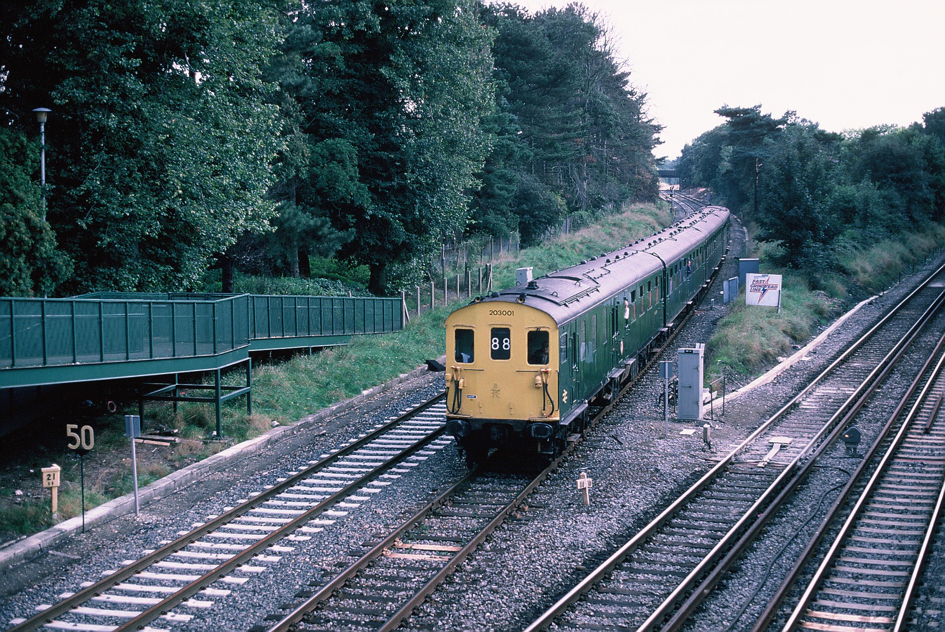 Дизель-поезд British Rail Class 203
