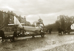 Шавров перевозит Ш-1 на Комендантский аэродром 1928 г