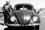 Фердинанд Порше с Volkswagen Beetle в 1938 г