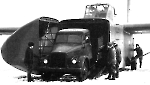 Посадочное десантирование обычного грузовика ГАЗ-51 на транспортном планере Як-14. 1948 год