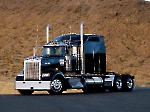 Kenworth W900