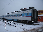Моторный промежуточный вагон Эр-200 с токоприёмником