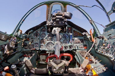 Кабина пилота Су-25