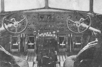Кабина пилотов Ил-12