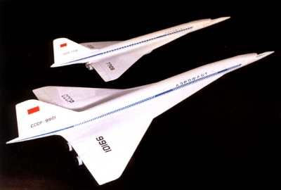 Модели самолетов Ту-144 и Ту-244